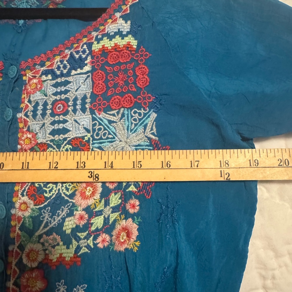 Johnny Was Embroidered Tunic Top Boho Teal Floral 3/4 Sleeve Size small - Picture 7 of 7
